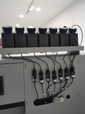 Appareil d'impression UV avec tête d'impression i3200 et système de refroidissement à l'eau LED inclus